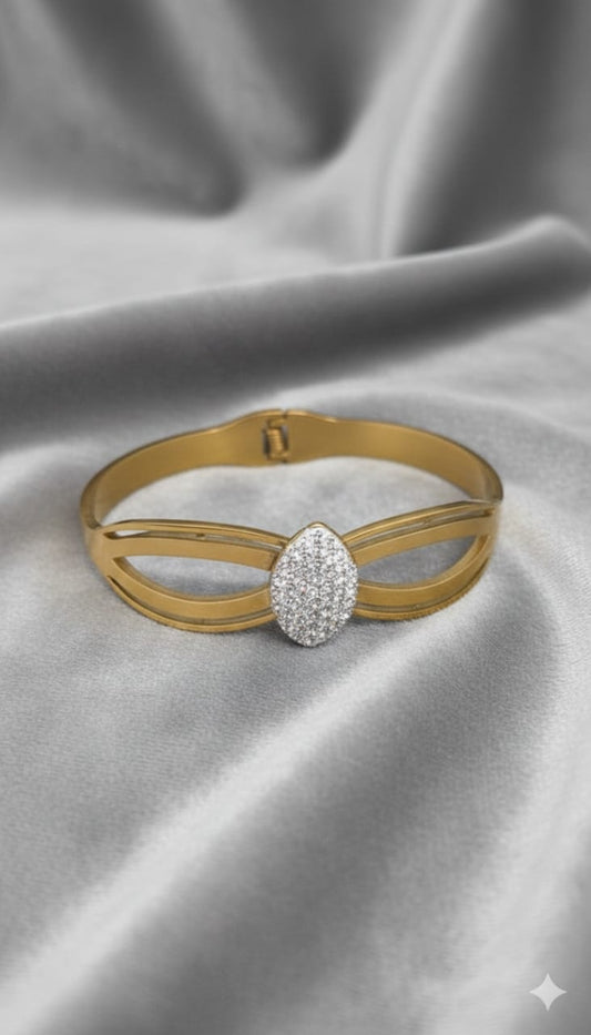 Imported elegant hand Bracelet - HB2